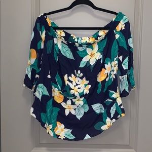 Off the shoulder top - NWT